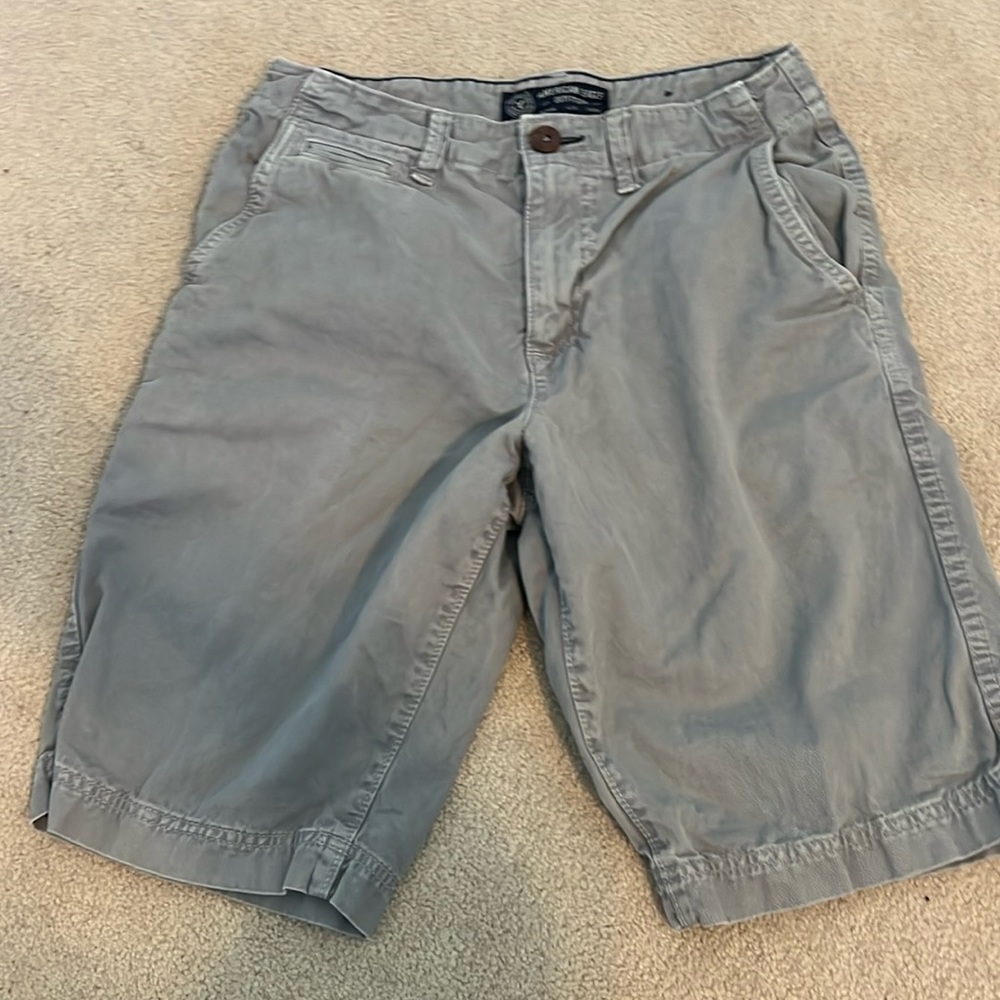 Men’s American Eagle khaki shorts; longer length; size 28; gray